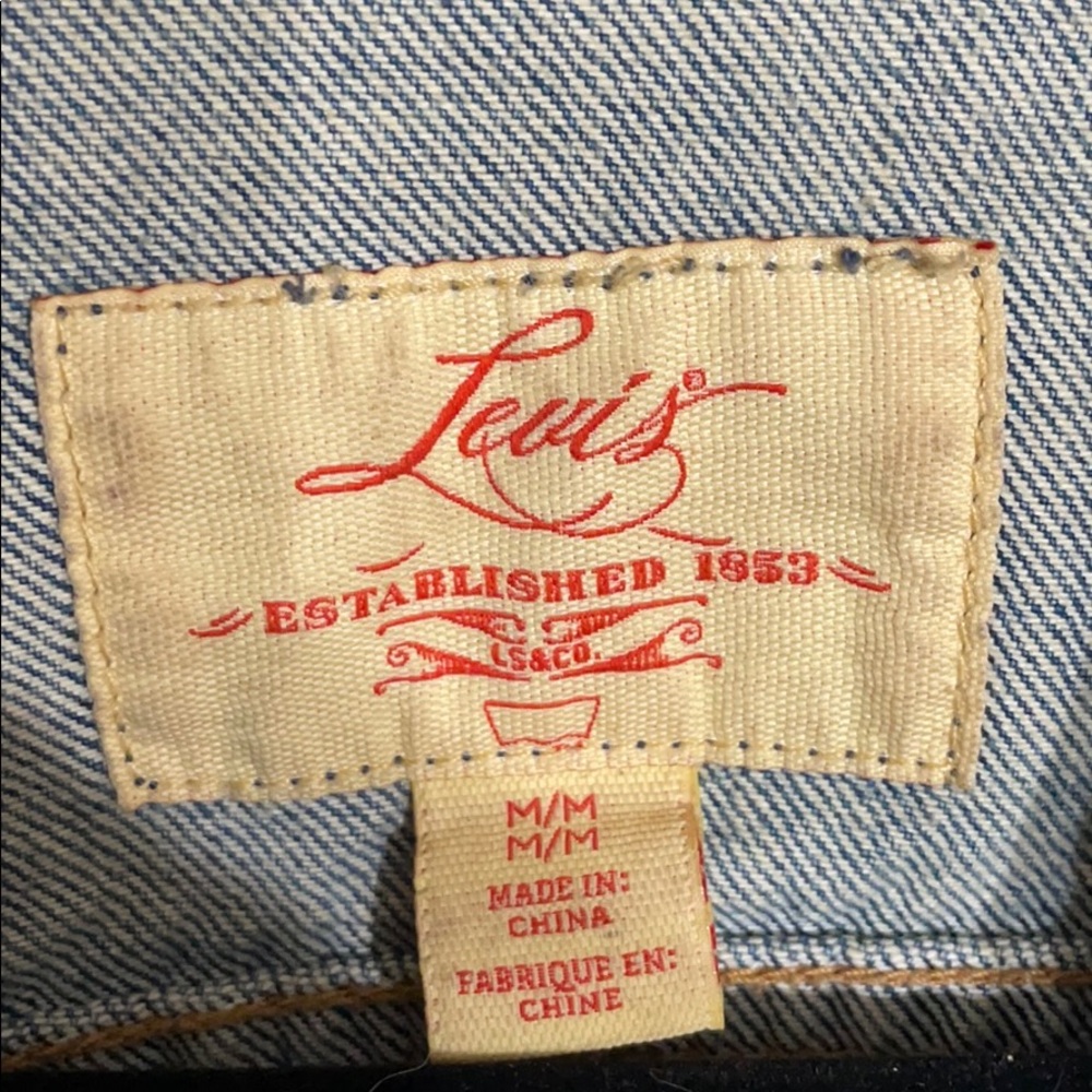 Levi’s Jean Jacket - Picture 2 of 5
